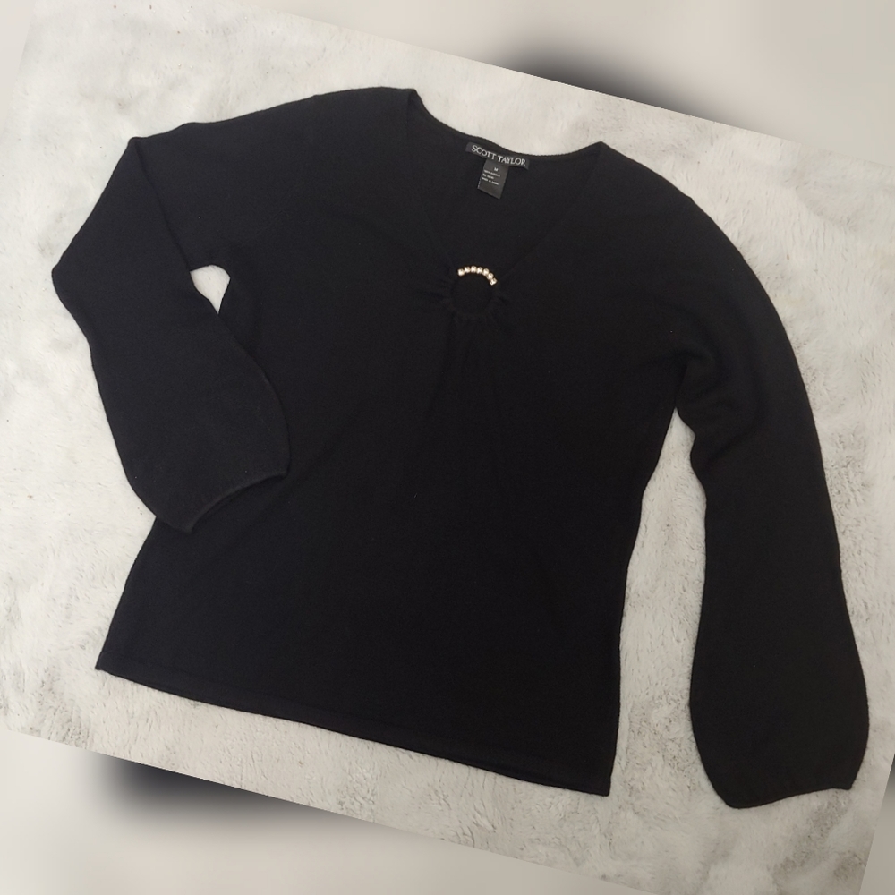 ☘ Black Knit Soft Acrylic Sweater Silver Beaded